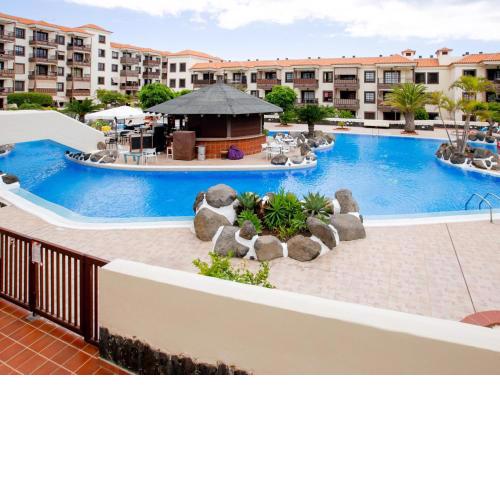 B66 Angiora Cosy Apartment with Terrace and Pool