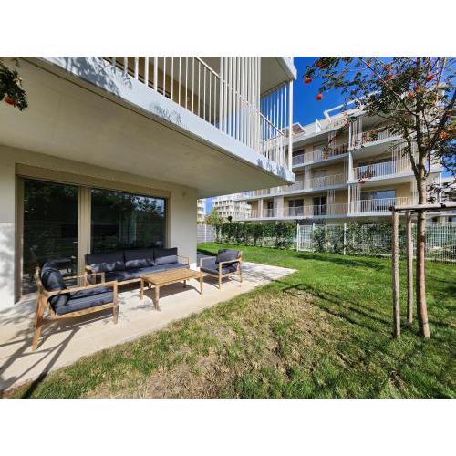 BA Apartment with outside area and free parking