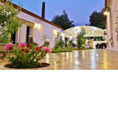 Bacahan Hotel