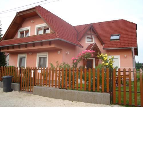 Badacsony Apartmanház