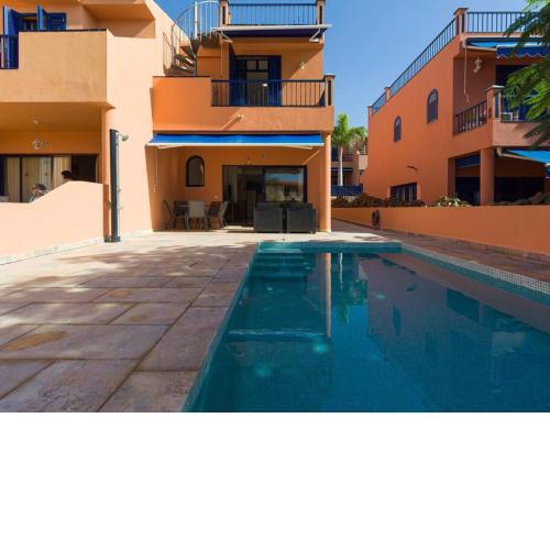 Bahía meloneras, piscina privada