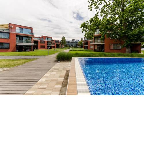 BalatonBee Apartman