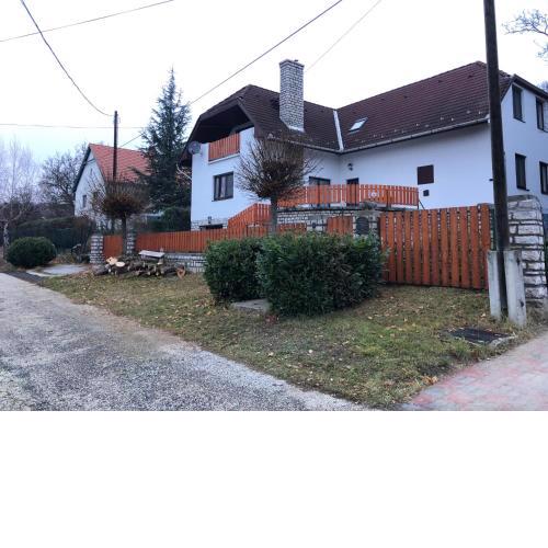 Balatoni Family House