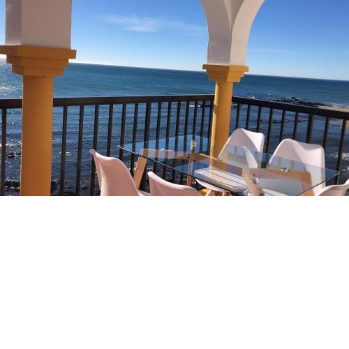 BALCON DEL MAR 2-3 A, APARTAMENT ON THE BEACH FRONT