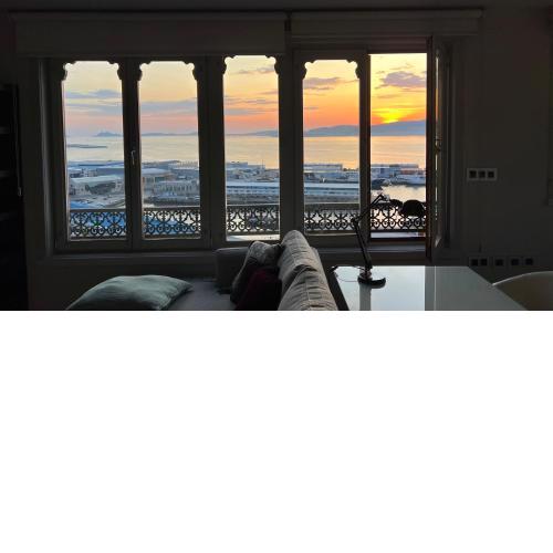 Balcony to the Bay