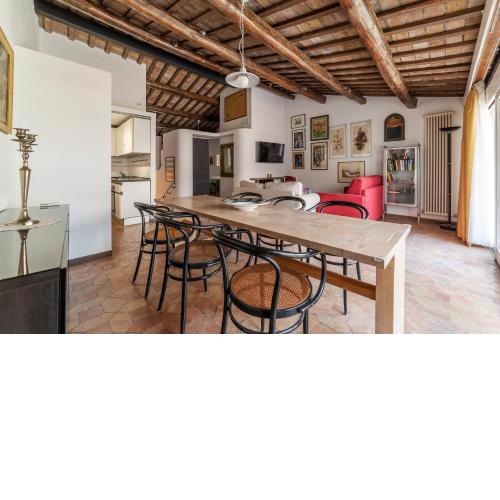 Banchi Vecchi Apartment with Terrace