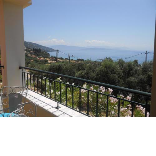 Barbati Beach 2 Bedroom Apartment with sea view