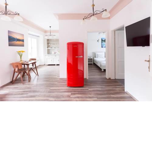 Barbo Palace Apartments and Rooms
