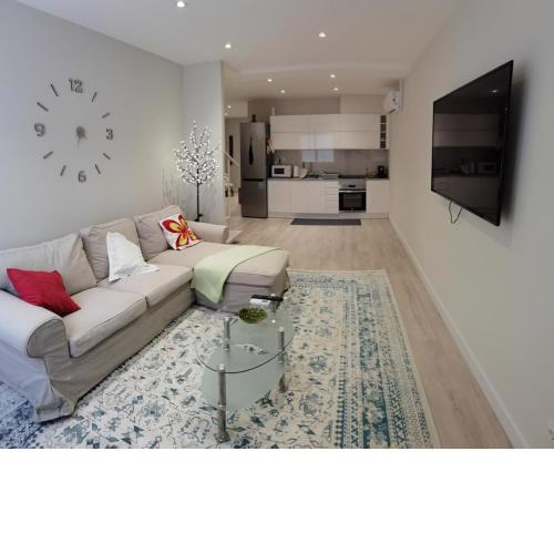 BARCELONA DUPLEX DE 3 HABITACIONES