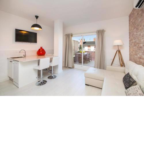 BARCELONA PENTHOUSE Private Terrace Sustainable Stay Keyless Access
