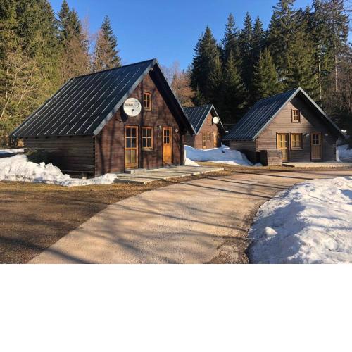 Base Camp Medvedin