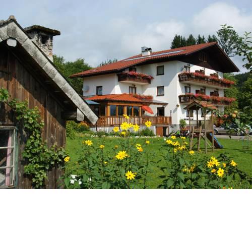 Bauernhof Familie Nussbaumer