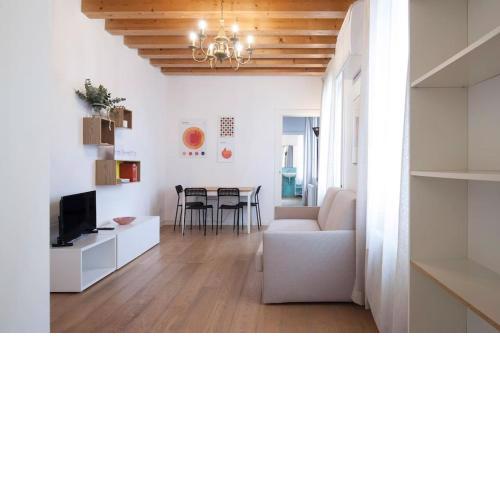 Bauhaus Venice Apartment