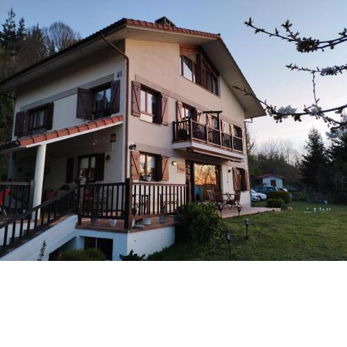 B&B Eguzkitza