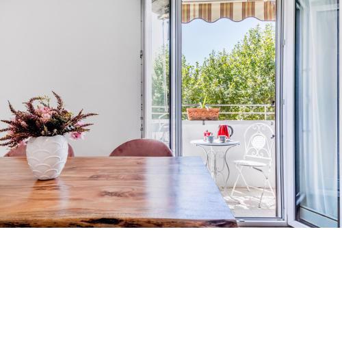 BBHOME Elegance and charme near Basilica of Saint Paul