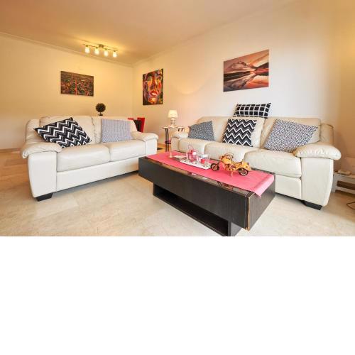 beach and town centre at your doorstep