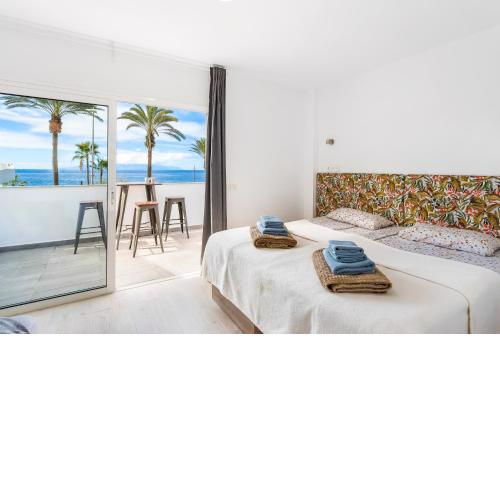 Beach apartment Big terrace Playa las Americas