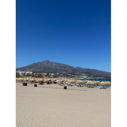 Beach apartment in Puerto Banus - Free parking - Wifi - swimming pool