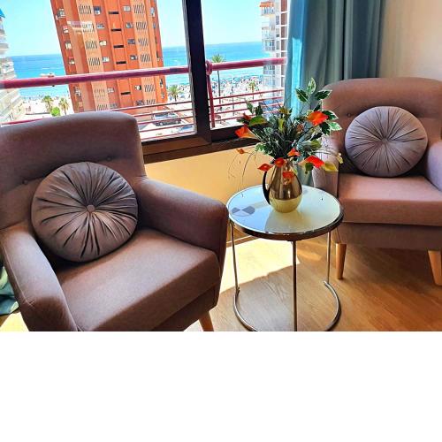 Beach apartment with beautiful sea views