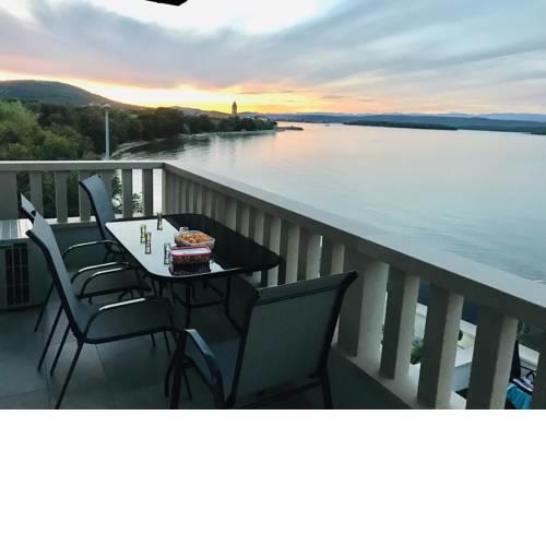BEACH FRONT APARTMENT - PAŠMAN