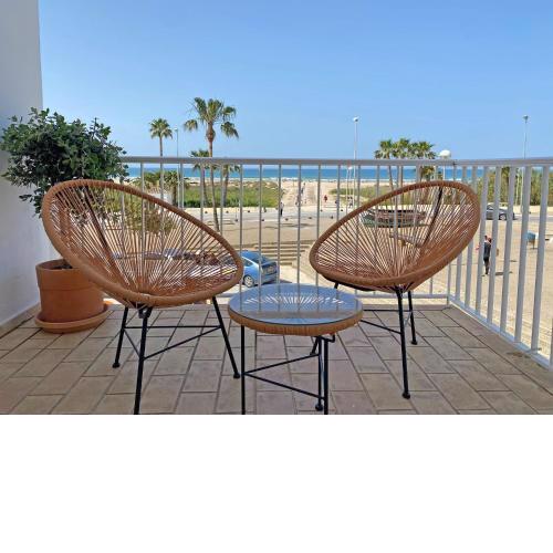 Beach front apartment with sea view Conil Santa Barbara A