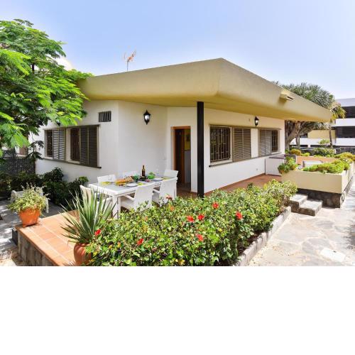 Beach house 50 meters from the beach for a complete holiday