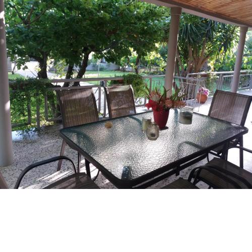 Beach House for up to 9 people near Olympia