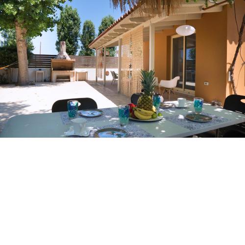 Beach House Lefkes