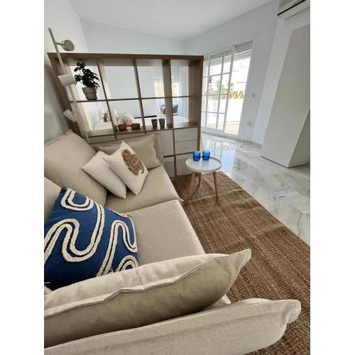 BEACH LUXURY APARTMENT