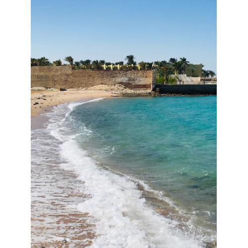 Beach palace