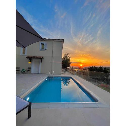 Beach Villa - Private Pool - Walking Distance To Beach