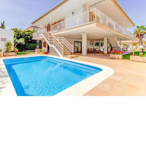 Beach Villa Catalina