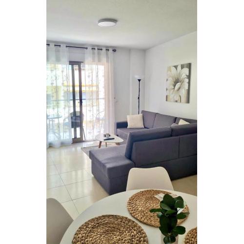 Beachfront apartement - Los Locos - Garage and pool