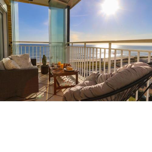 Beachfront Apartment 30min from Valencia