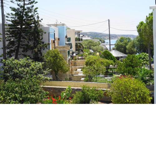 Beachfront apartment in keratokampos