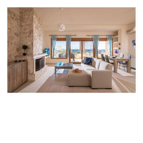 Beachfront Blue apt-Ligaria beach