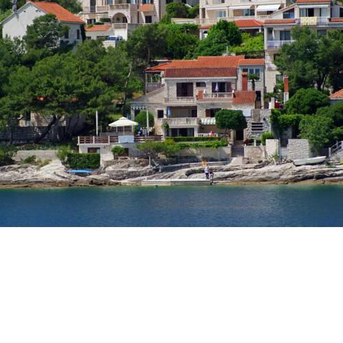 Beachfront house Pope B&B