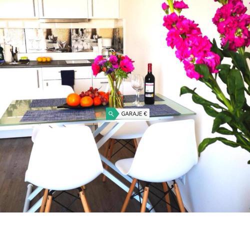 Beachfront modern and spacious apartment