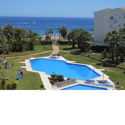 Beachfront Penthouse with sea views Puerto Banus