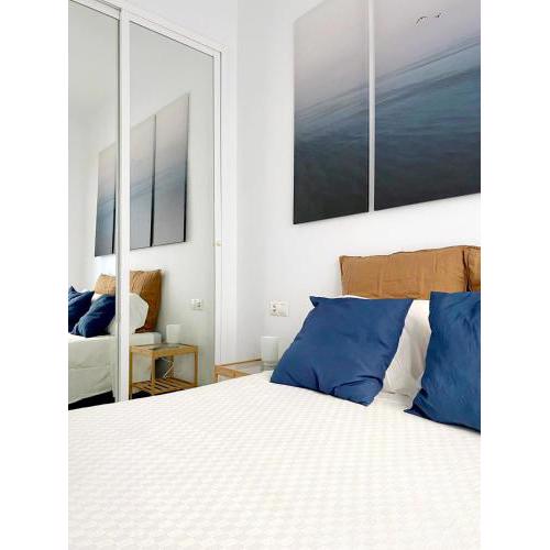 Beachfront two-bedroom apartment in Fuengirola