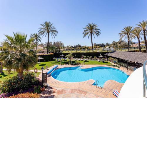 Beachside 2 bedroom holiday apartment