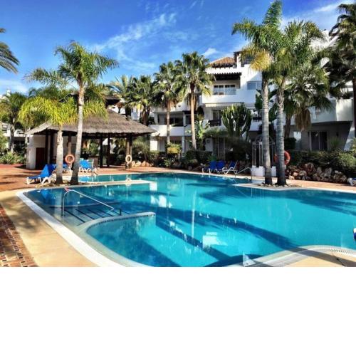 Beachside Luxury 2 bedroom apartment, Puerto Banus