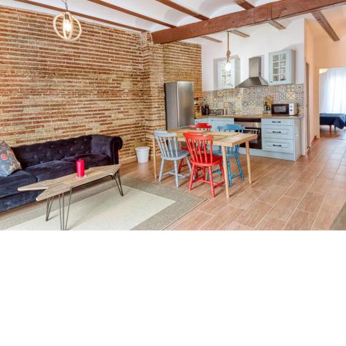 Beams & Bricks