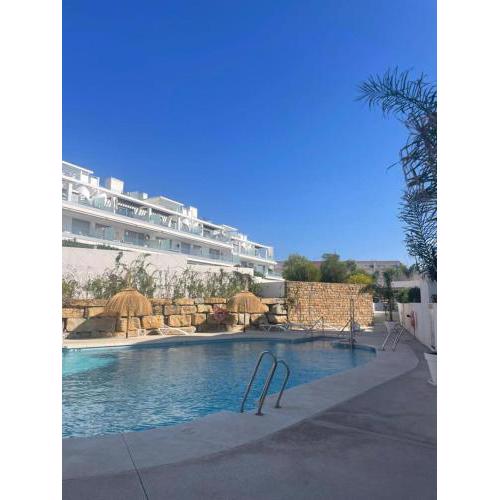 Beautiful 2 bed 2 bath Penthouse Cancelada