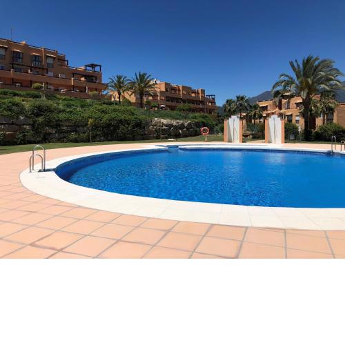 Beautiful 2-Bed Apartment in Casares Costa