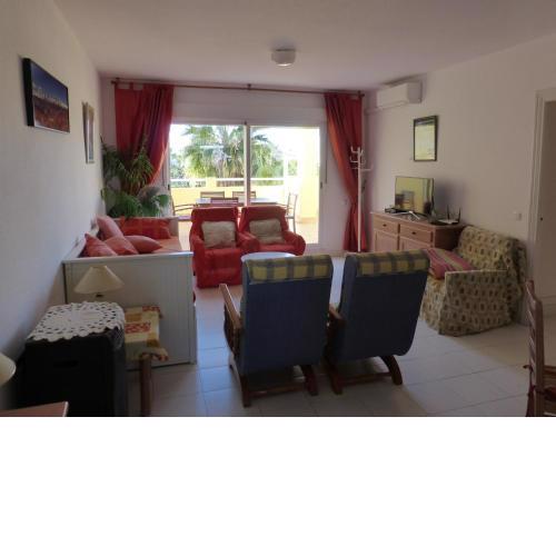 Beautiful 2 bedroom, 2 bathroom apartment