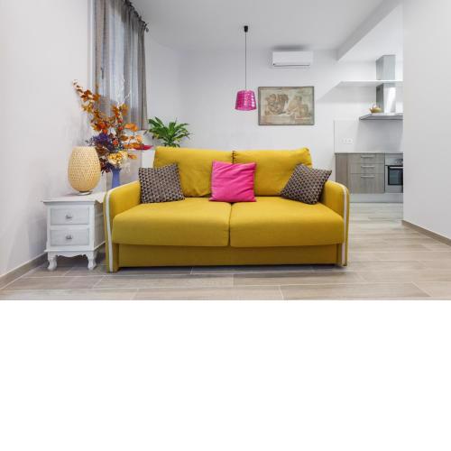 Beautiful Apartment 20 minutes from city center