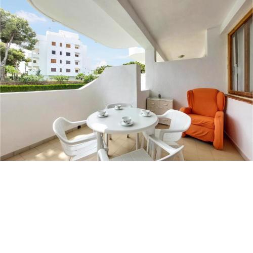 Beautiful apartment in Alcocber with Outdoor swimming pool and 1 Bedrooms