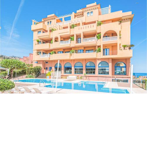 Beautiful apartment in Benalmadena Costa with Outdoor swimming pool, WiFi and 2 Bedrooms