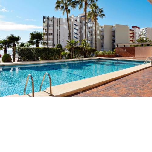 Beautiful Apartment In Calpe With 3 Bedrooms, Wifi And Swimming Pool
